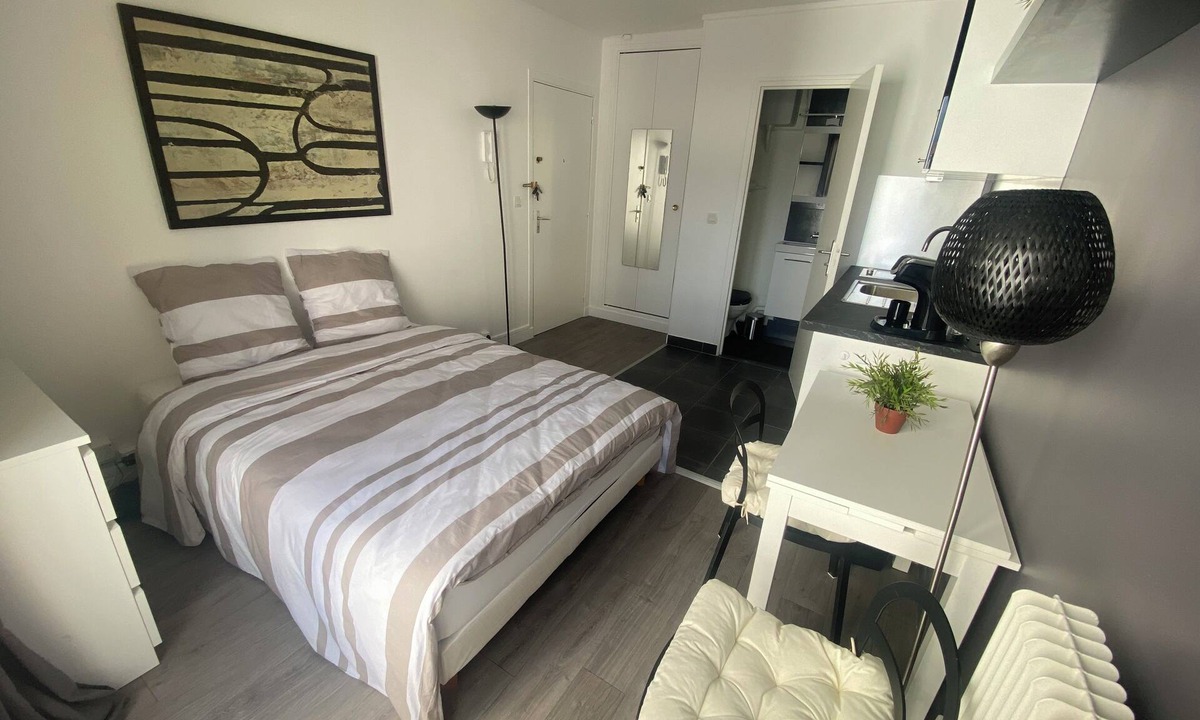 Faubourg de l'Arche Apartment | Apartment in Courbevoie