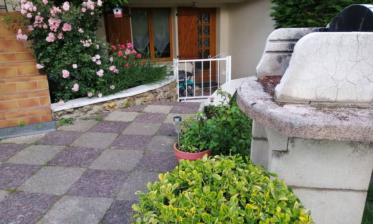 Haut Montmorency Apartment | apartment type f2 near PARIS 25 KM
