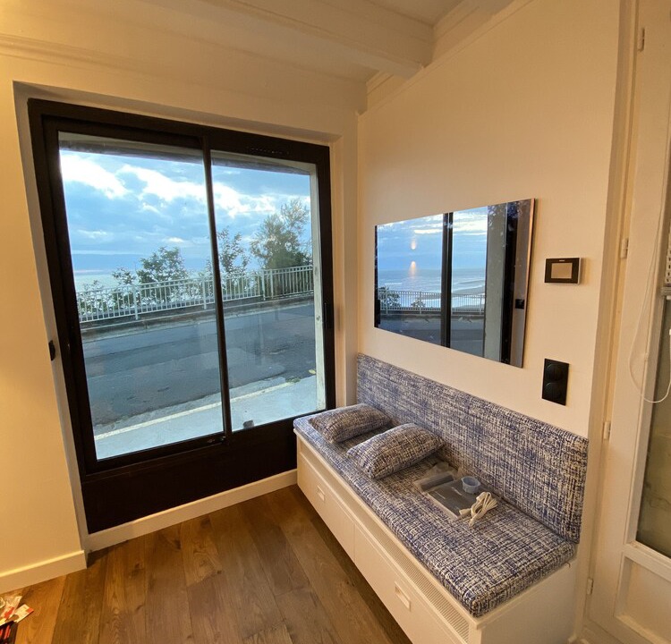 Trouville-sur-Mer Apartment | Apartment with sea view