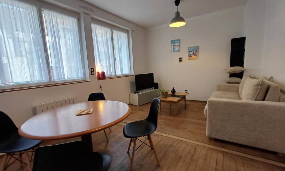 Dunkerque-Sud Apartment | Apartment with garden - Near downtown and train station