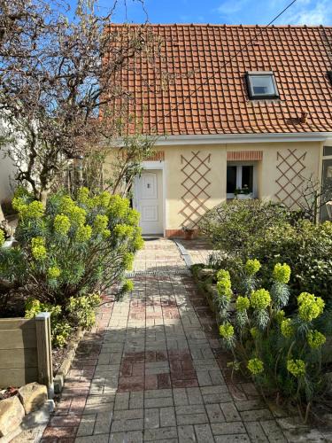 Arques Apartment | Appartement Avec Jardin 3 Couchages Proche Port des Fontinettes