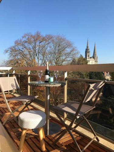 Chartres Apartment | Appartement avec parking et balcon vue Cathédrale
