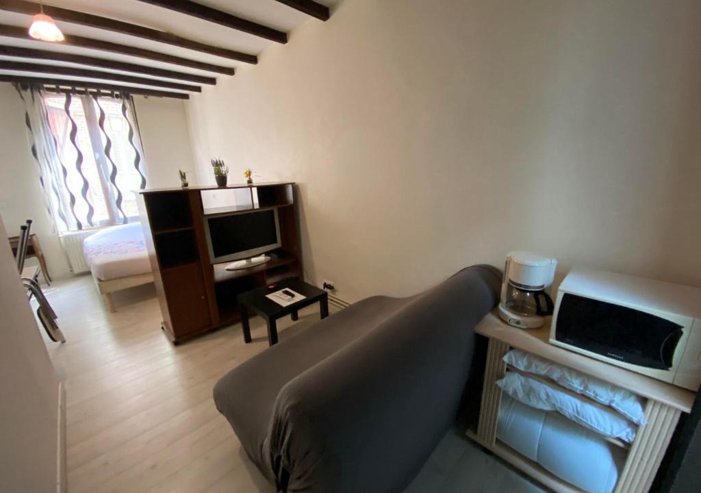 Sainte-Anne - Faubourg Noyon Apartment | Appartement dans une impasse calme proche de la gare