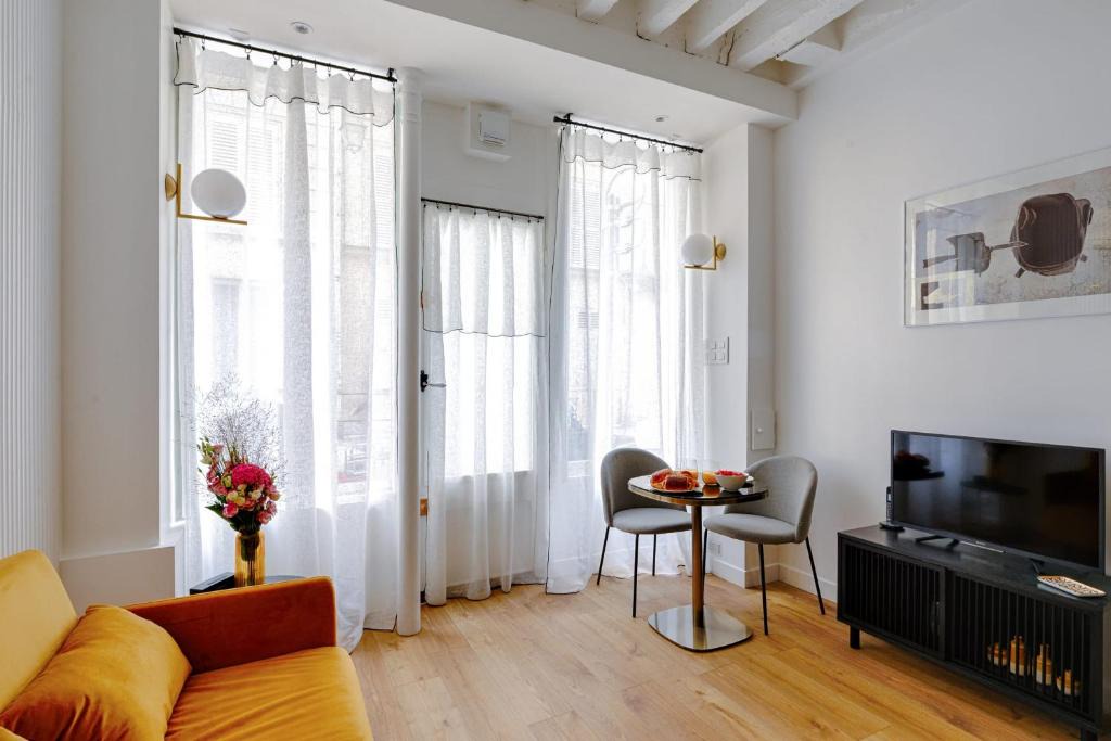 Les Iles Apartment | Appartement Design île St Louis - Welkeys