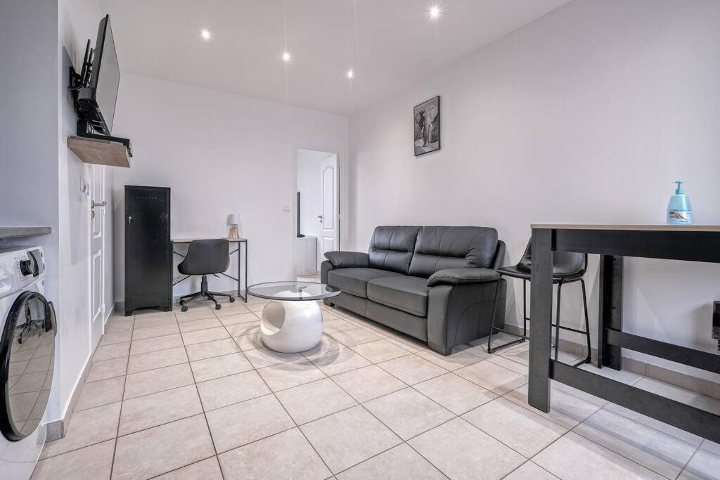 Tremblay-en-France Apartment | Appartement tout confort - Paris Nord Villepinte-CDG-Disneyland