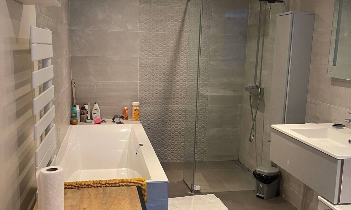 Rueil-Malmaison House | Architect-designed townhouse, 4 bedrooms, terrace, garden and gym