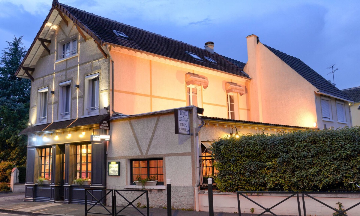 Viarmes Hotel | Auberge la Renaissance