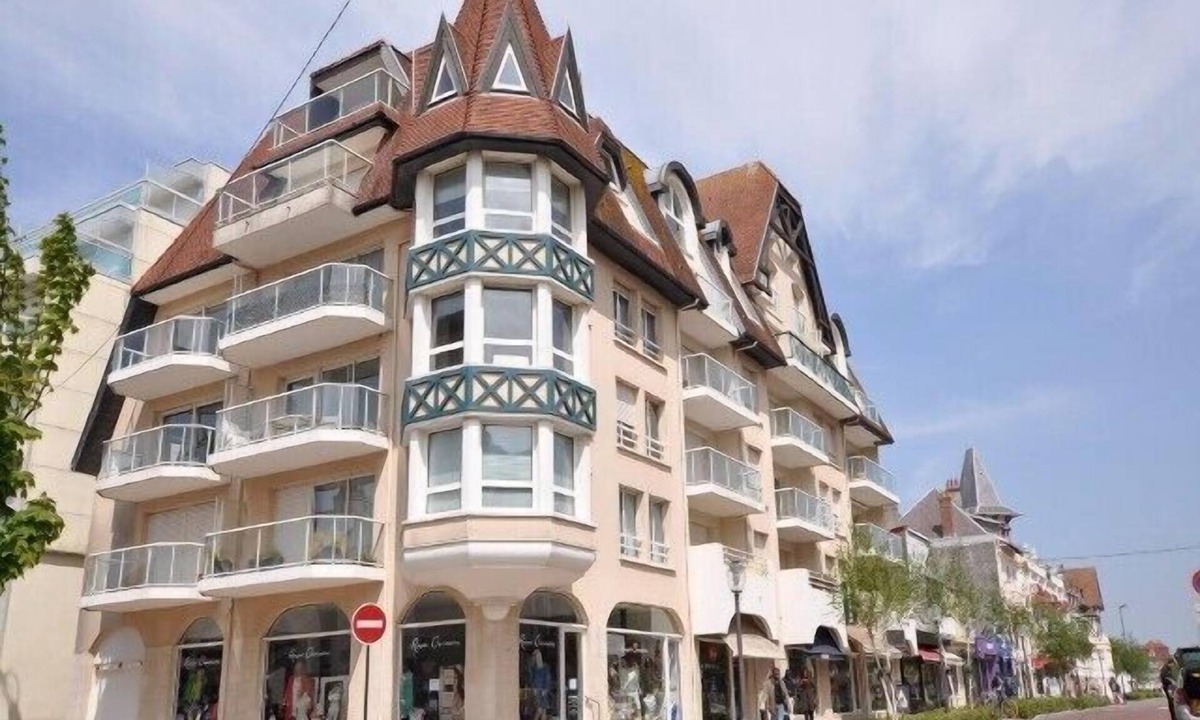 Le Touquet-Paris-Plage Apartment | Beautiful 72 m2 F3 apartment in the heart of town