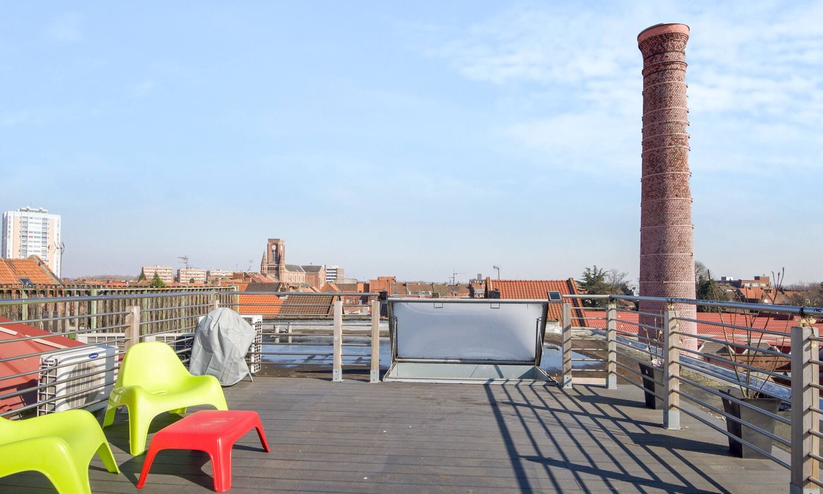 Roubaix Apartment | Beautiful and bright loft with rooftop at the heart of Roubaix - Welkeys