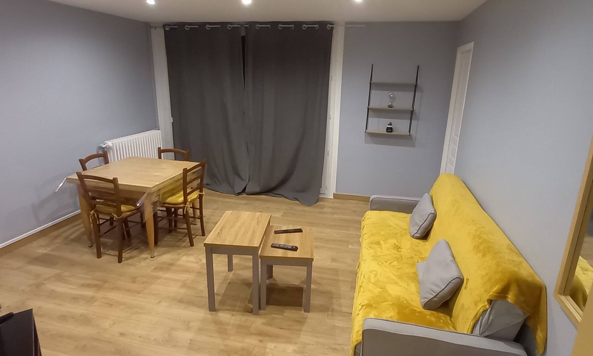 Beauvais Apartment | Beautiful Apartment F4 Beautiful view, Spacious and Trendy