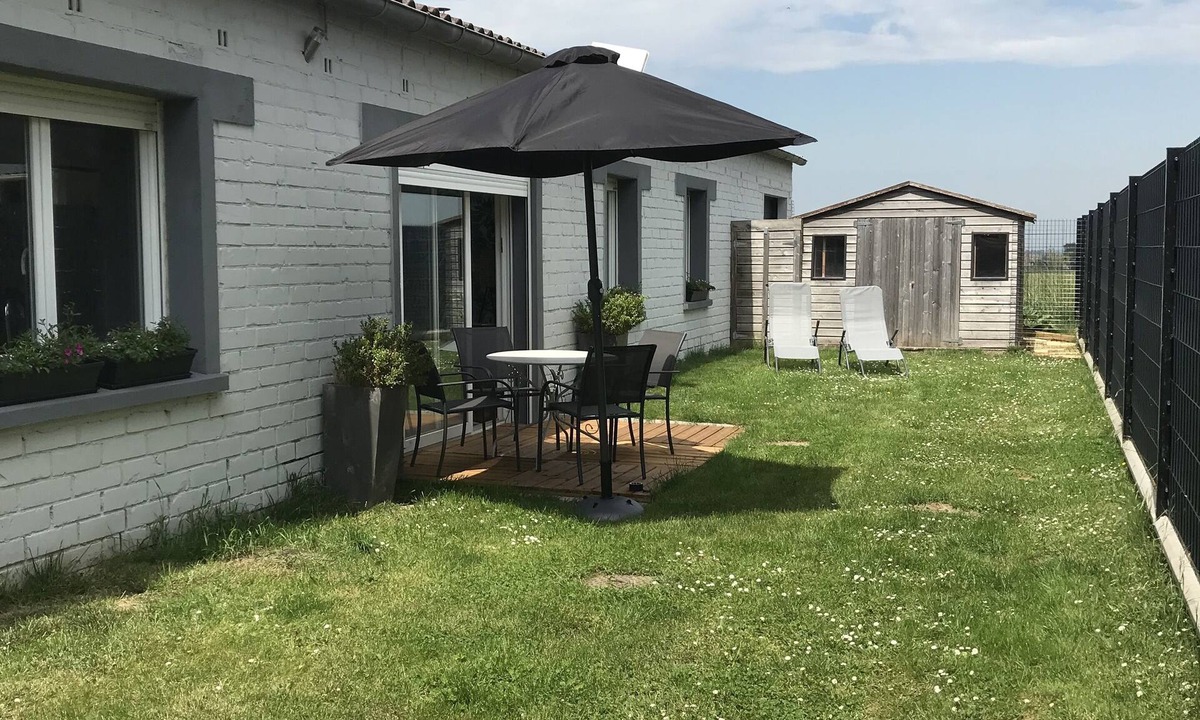 Quaedypre Apartment | Bel Appartement Rénové Avec Jardin, Proche de Bergues
