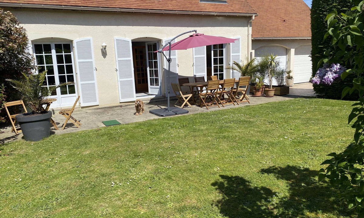Ouistreham House | Belle Maison Située Idéalement Pour la Visite des Plages du Débarquement