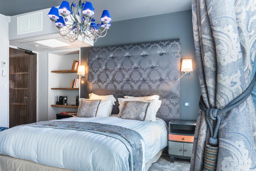 Lisieux Hotel | BRIT HOTEL PRIVILEGE LISIEUX - La Villa des Arts