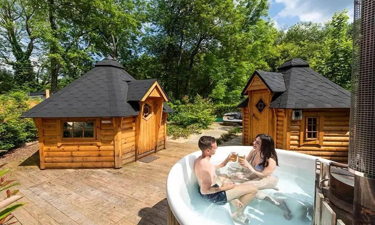 Saint-Leu-dEsserent House | Camping Le Pré des Moines* - Wooden Star Bubble 1 Piece 2 People