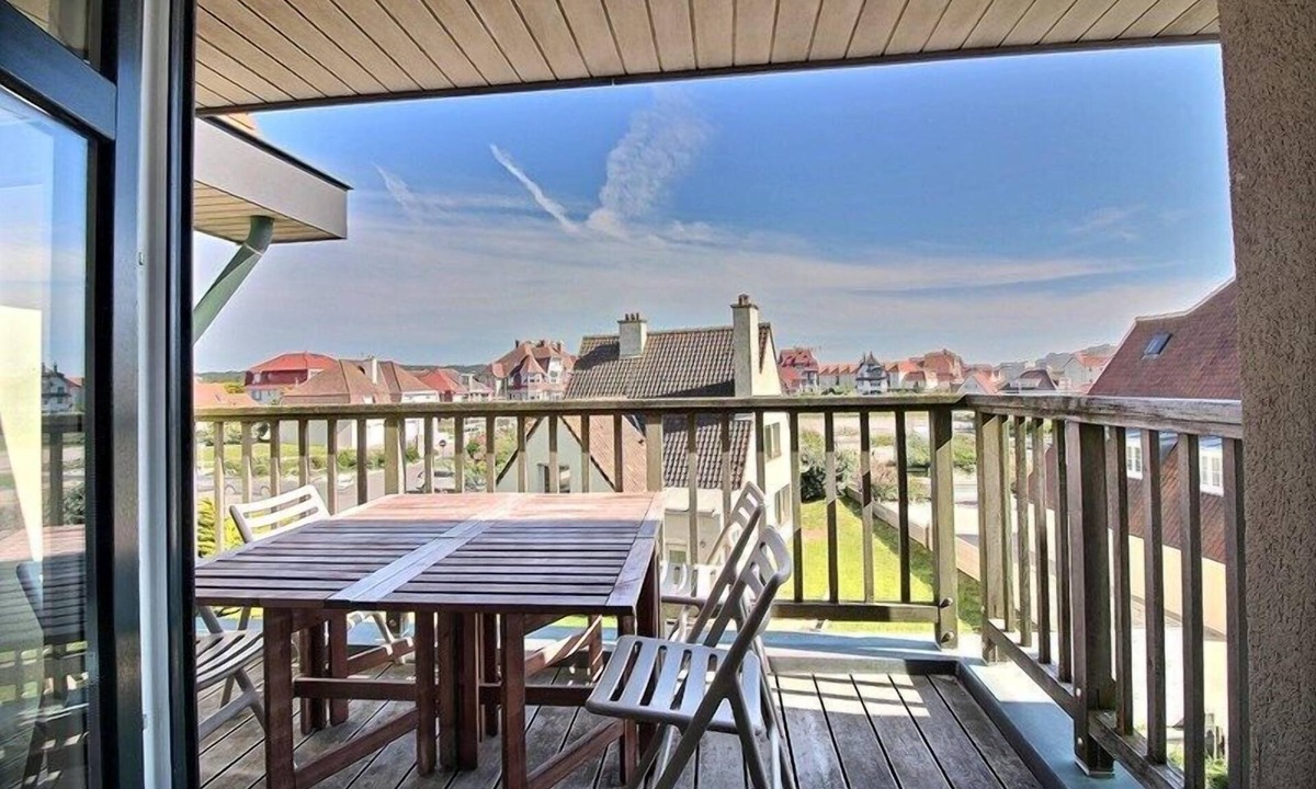 Hardelot-Plage Apartment | CAPEWEST 2A: 2-bedroom apartment with south-facing terrace, 50m from the beach, sleeps 4 to 5
