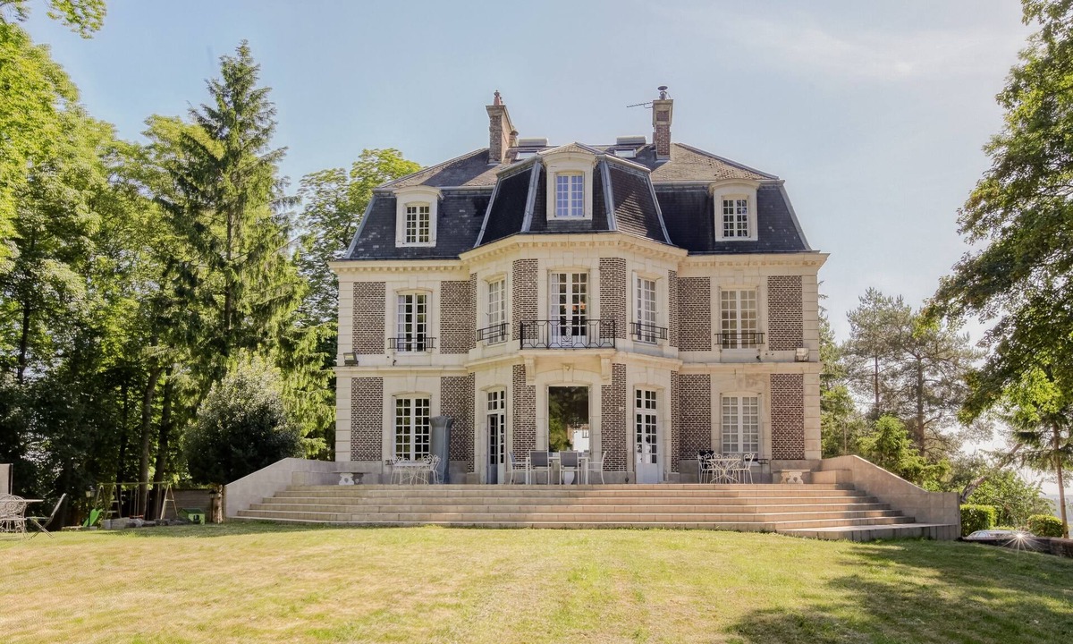 Avesnes-en-Bray Bed & Breakfast | Château d'Avesnes Le Castelet