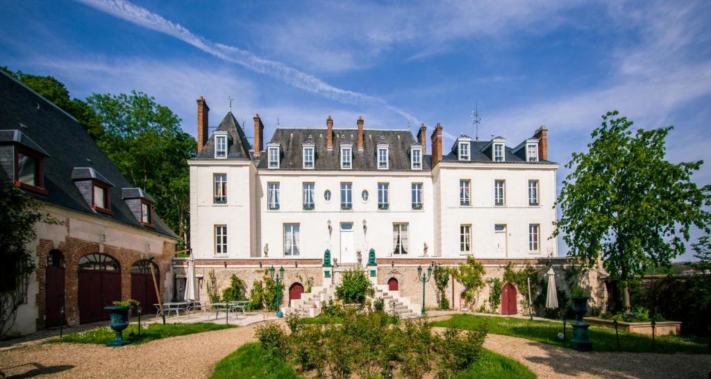 Chaumont-en-Vexin Bed & Breakfast | Château du Jard