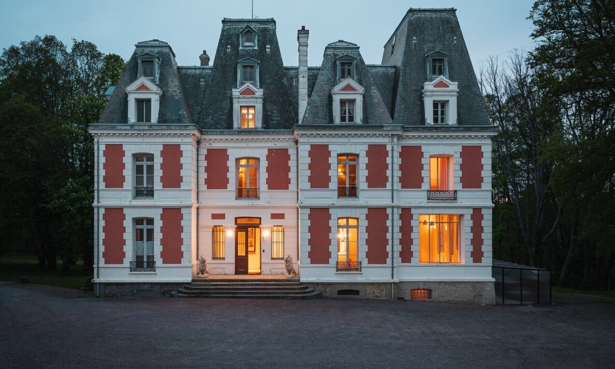 Trouville-sur-Mer Other | Château et SPA vue mer 20 à 40 Pers