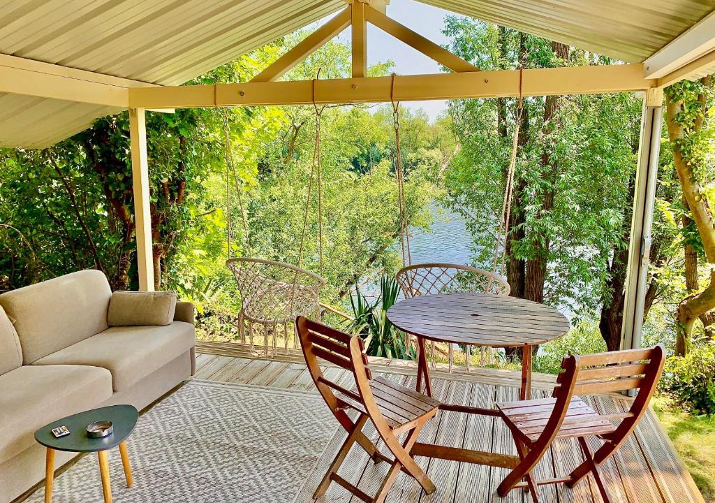 Carrieres-sous-Poissy Ski Chalet | Chalet cosy bord de Seine 30min paris