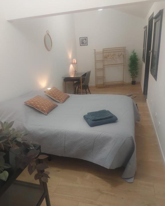 Saint-Jean-de Niost House | Chambre confortable et indépendante - Proche aéroport, Lyon et la Plaine de l'Ain