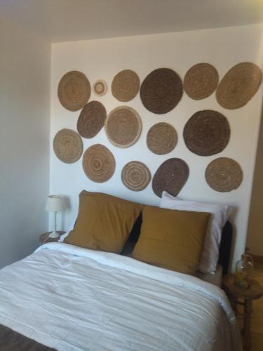 Stains House | Chambre Sahara