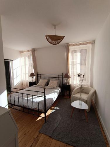 Chaumont-en-Vexin House | Chambres cosy au coeur du village