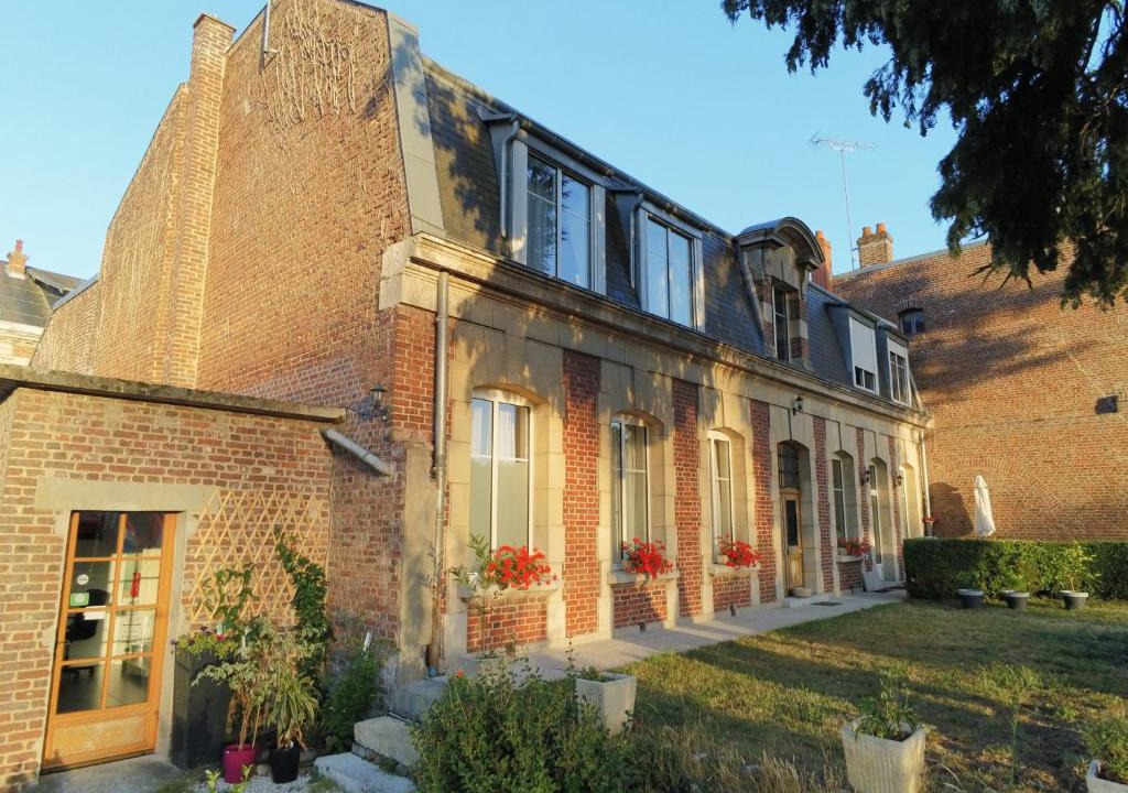 Peronne Bed & Breakfast | Chambres d'Hotes Noir Lion