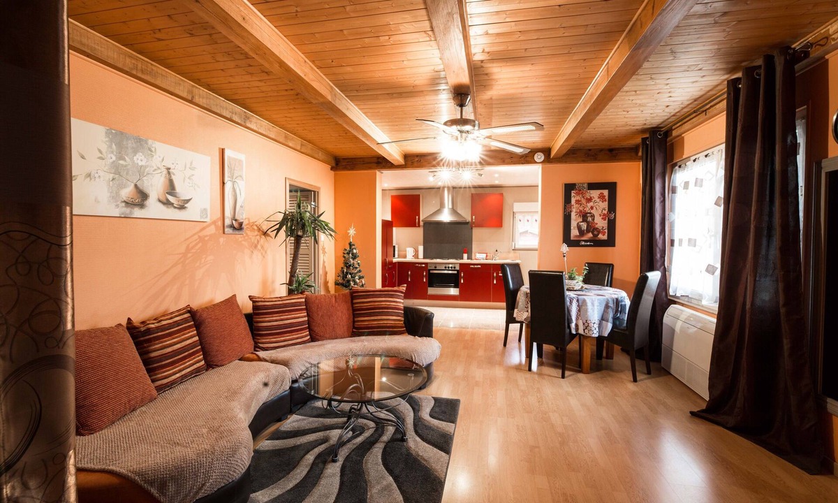 Fresnes-en-Woevre Bed & Breakfast | Chambres et Gites La Paysanne