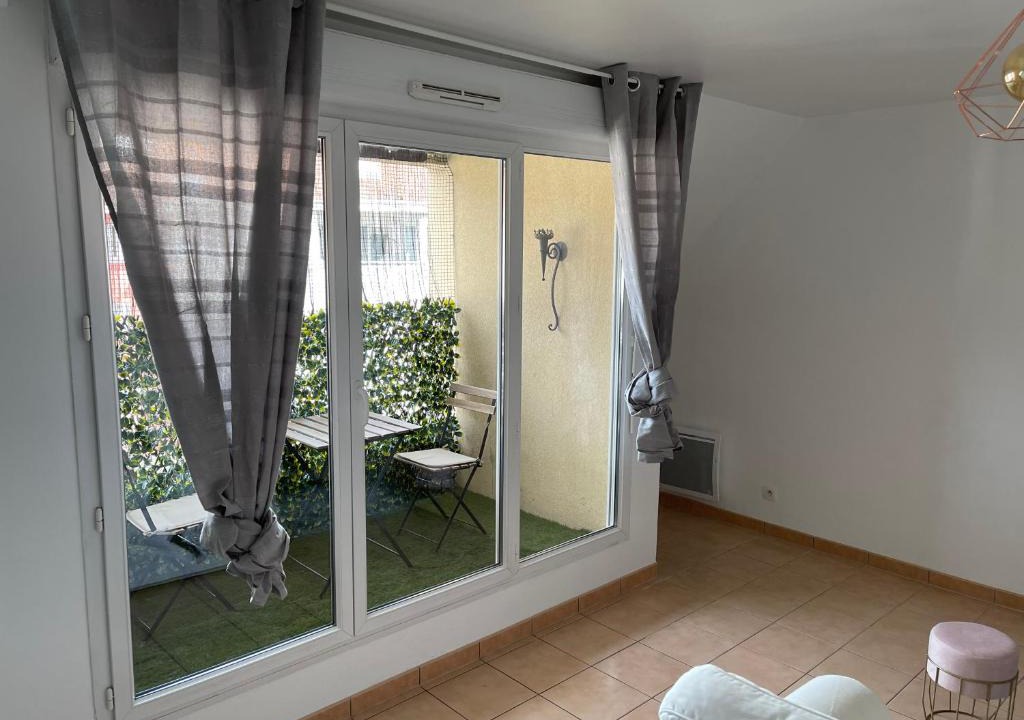 Creil Apartment | Charmant 2 pièces à la Gare de CREIL