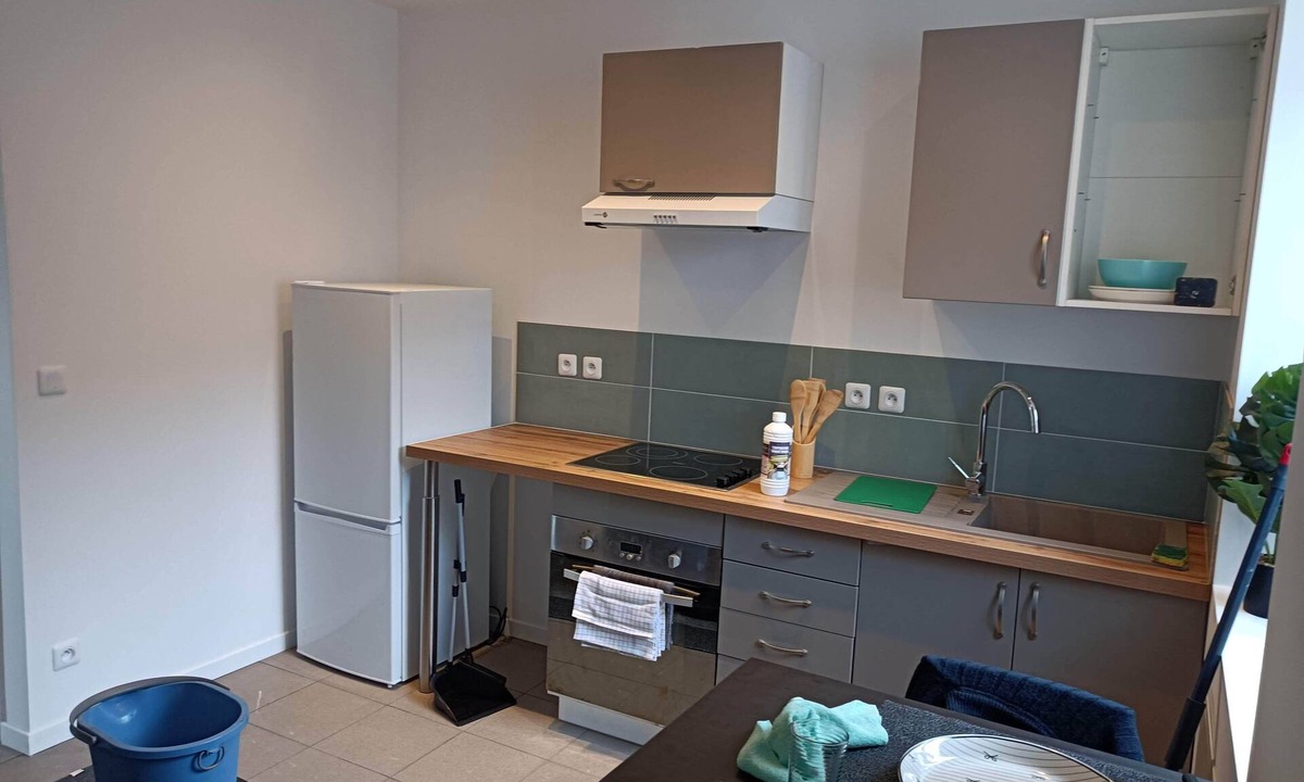 Corbeil-Essonnes Apartment | Charming apartment located in Corbeil-Essonnes, 5 minutes' walk from the station.
