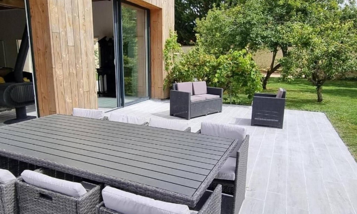 Paray-Douaville House | Charming gîte with swimming pool for a friendly, relaxing stay!