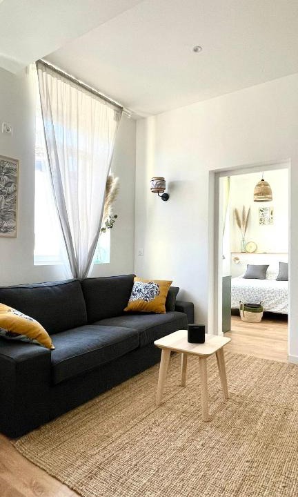 Saint-Amand-les-Eaux Apartment | Chez Clement et Mathilde - T2 hyper centre tout équipé
