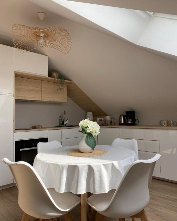 Charleville-Mezieres Apartment | Chez Gustave charmant T2, 4 min place Ducale