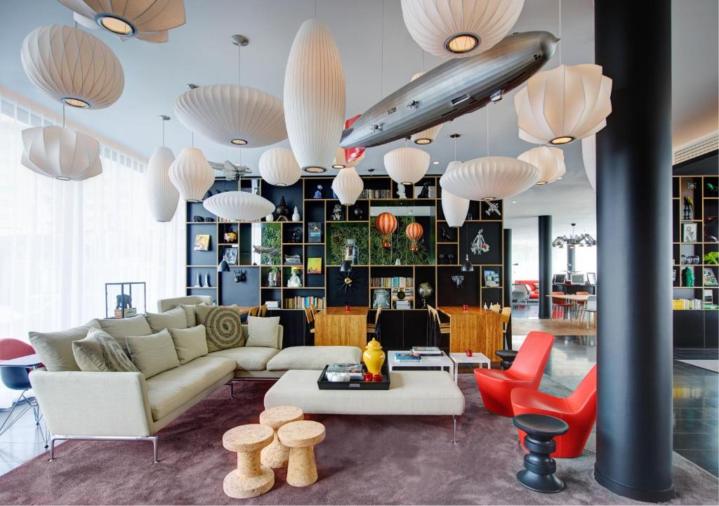 Tremblay-les-Gonesse Hotel | citizenM Paris Charles de Gaulle Airport