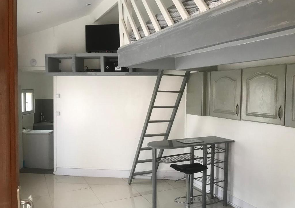 Villiers-Saint-Frederic Apartment | Clos de la fontaine F
