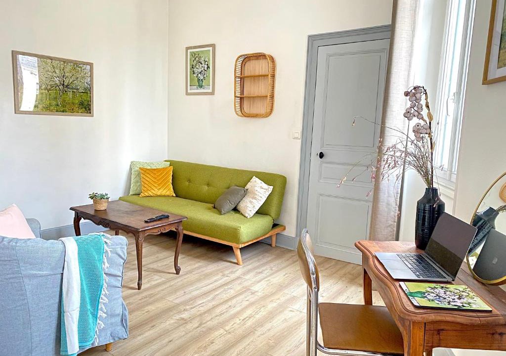 Dhuizon Apartment | Coeur de Sologne, la Loire et les châteaux.