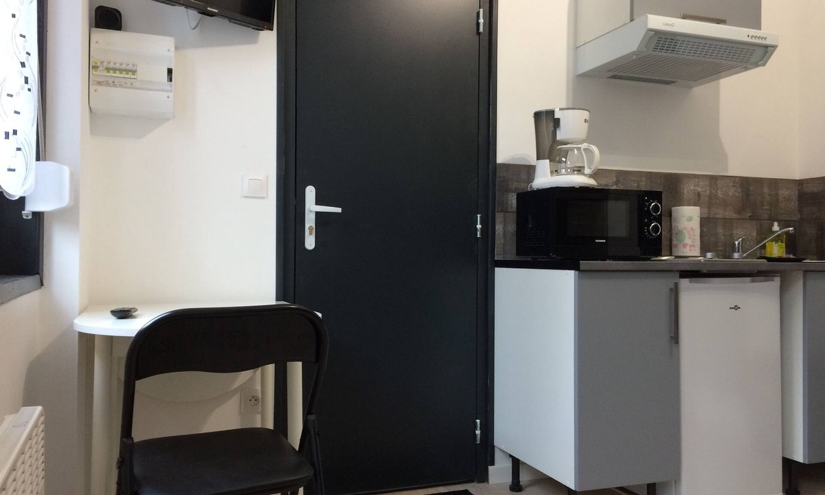 Valenciennes Apartment | Comfortable and practical studio