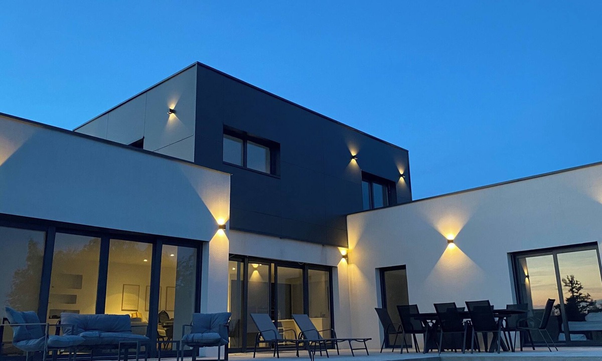 Villez-sous-Bailleul Villa | Contemporary house