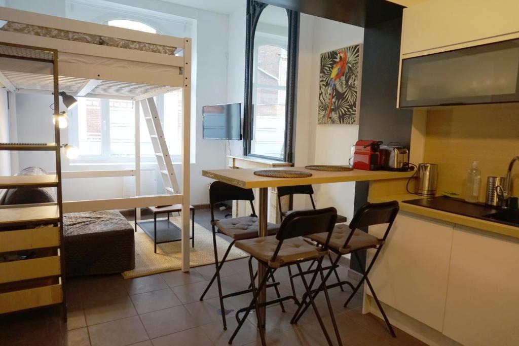 La Madeleine Apartment | Cosy Appartement proche Gares #1
