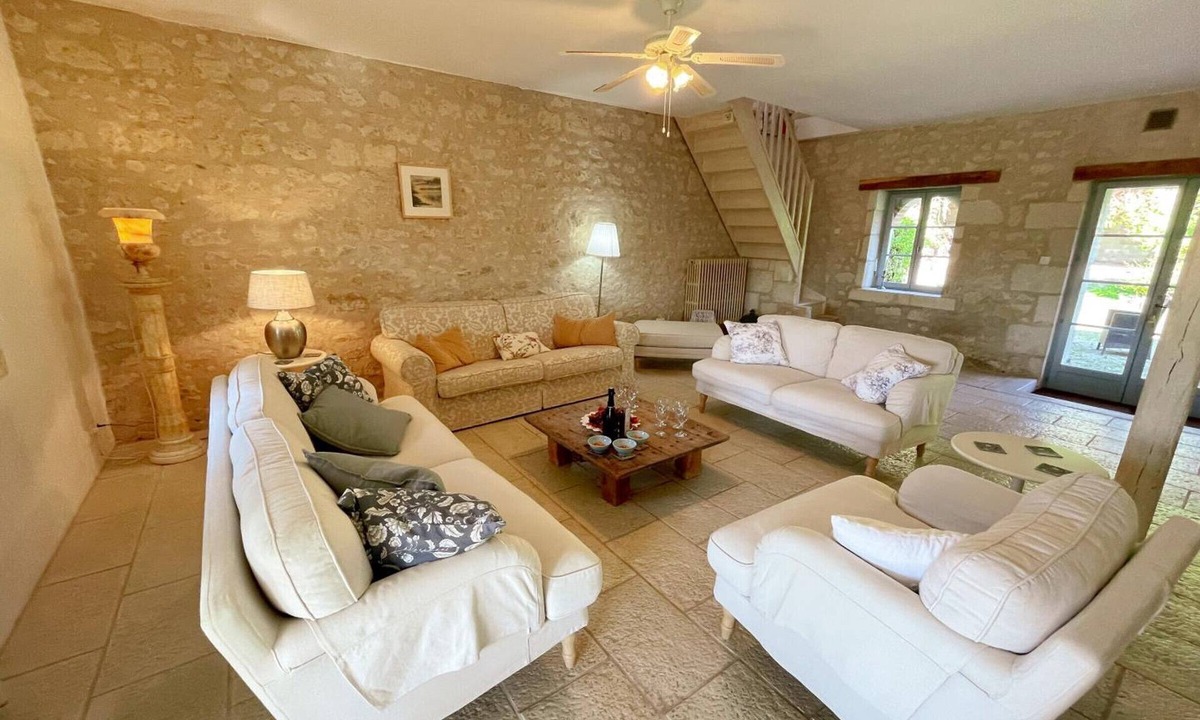 Cussay Cottage | Cottage in Touraine with private pool, spa and WiFi