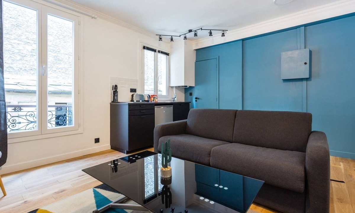 Quinze-Vingts Apartment | Cozy Studio in the Heart of Paris