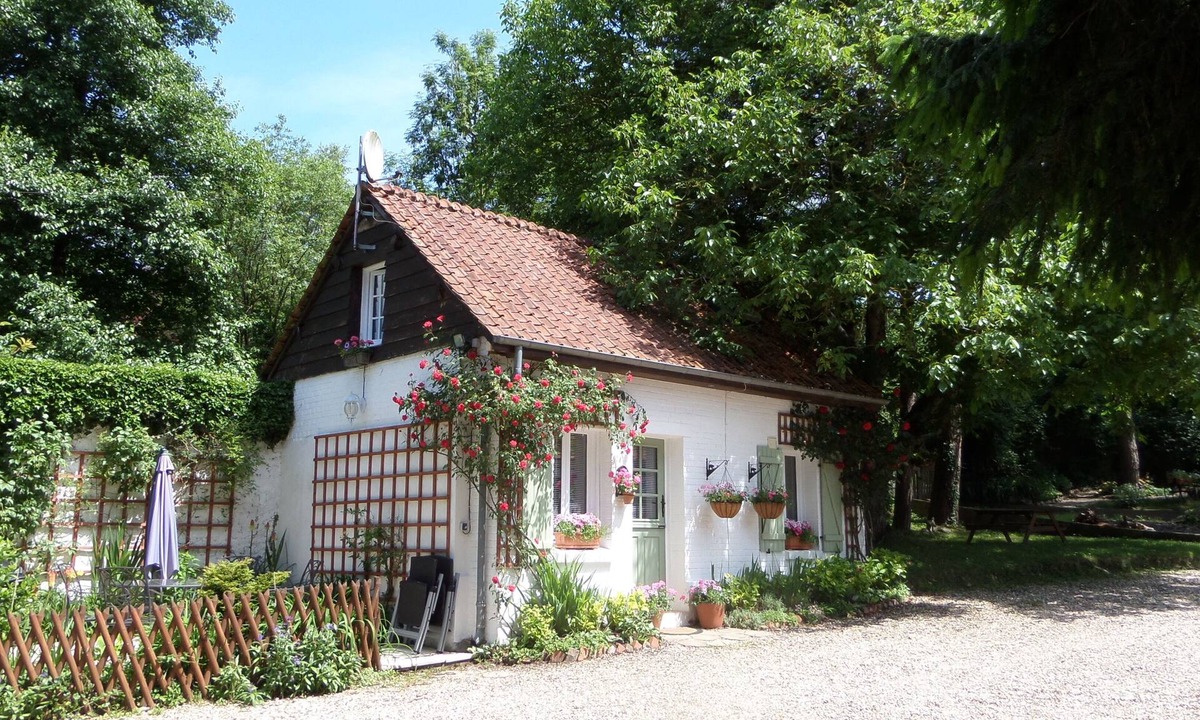 Tortefontaine Cottage | Detached Holiday Cottage, Close To Market Town Of Hesdin .