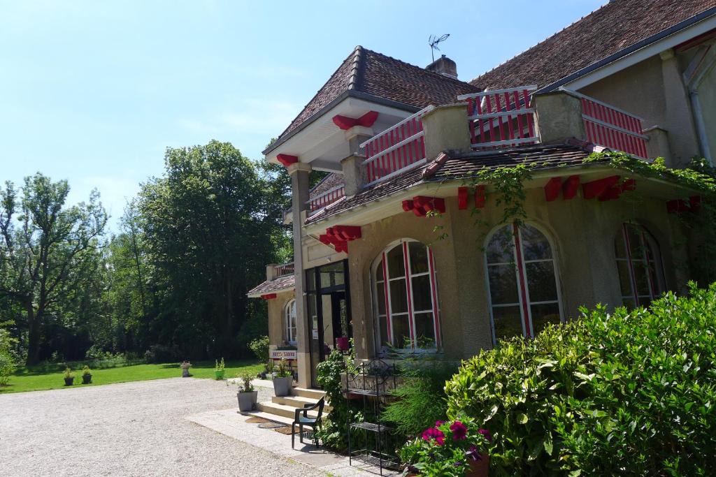 Eclaron-Braucourt-Sainte-Liviere House | Domaine de L'Arche de René au LAC DU DER