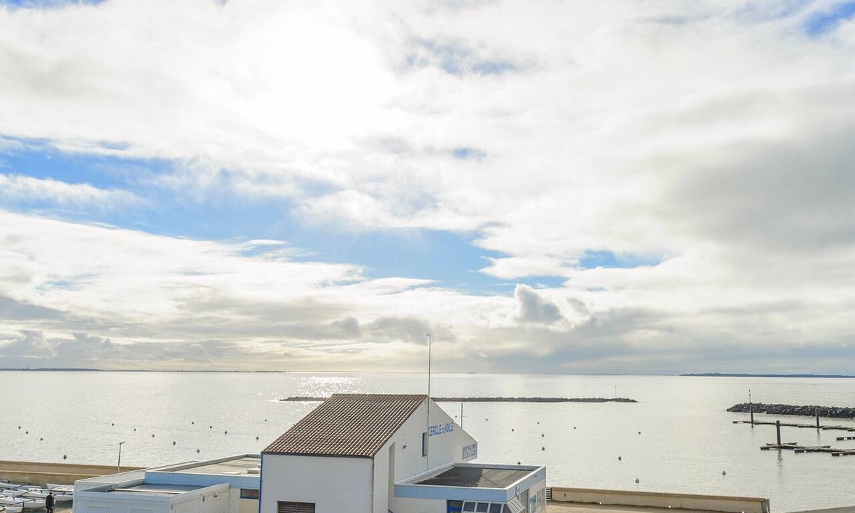 Port District Apartment | Duplex 4 rooms, balcony, 6 pers, Châtelaillon-Plage, Wi-Fi