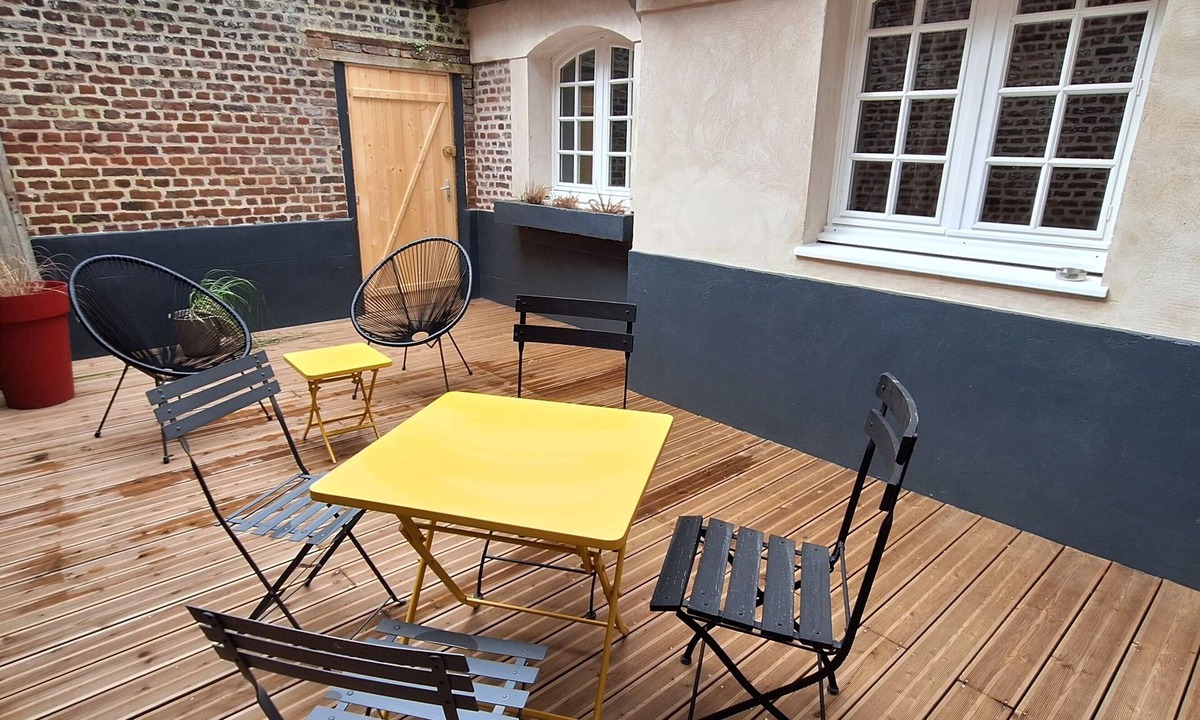 Arras Apartment | En Hypercentre, au Calme, Avec Cour Privative Aménagée, Appartement Rénové