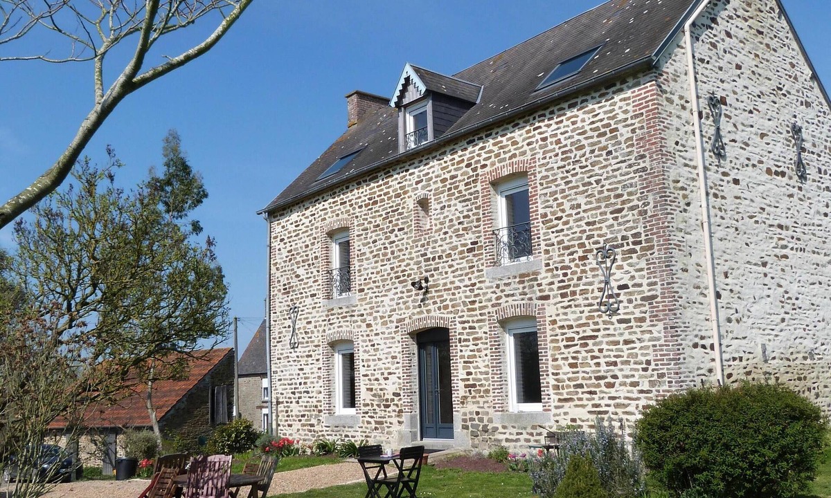 Crollon House | Entire house near Mont St Michel