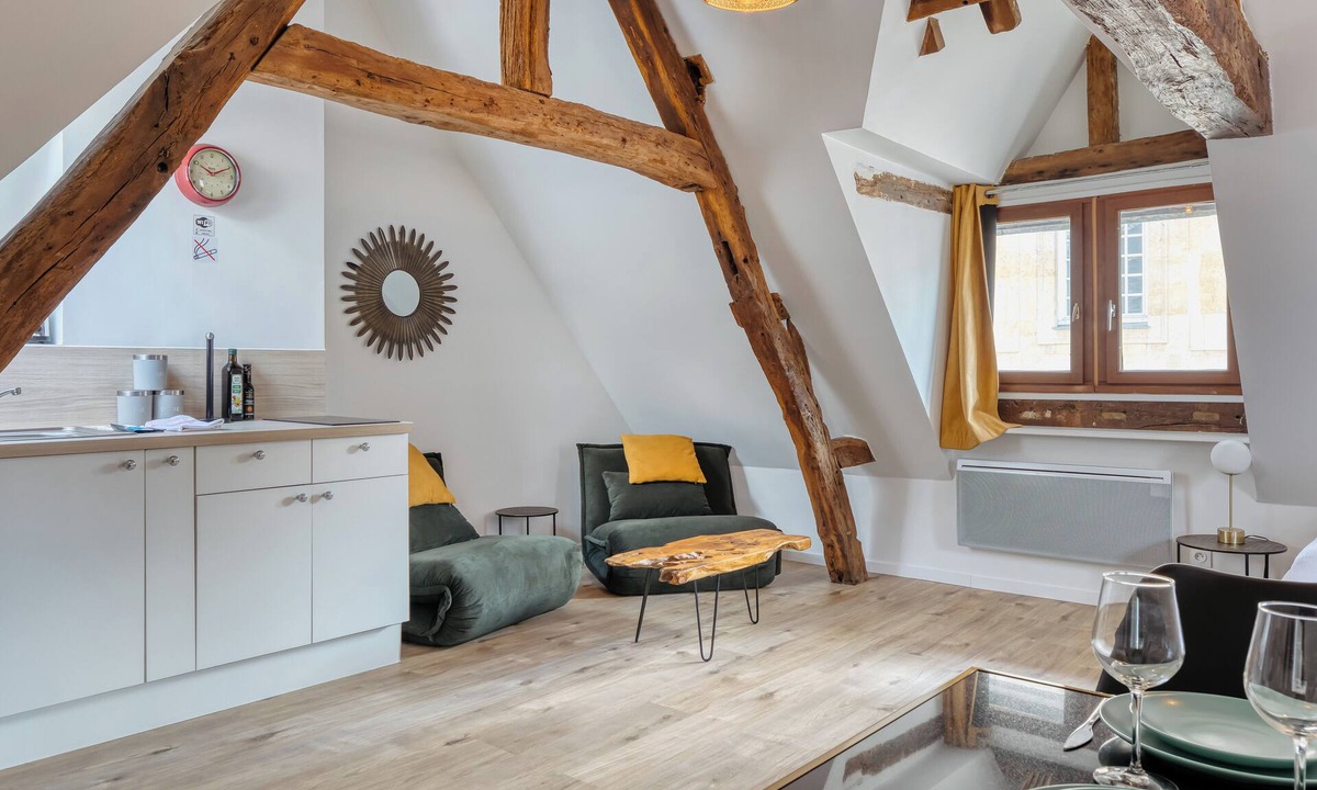 Quartier Saint-Marc - Croix de Pierre - Saint-Nicaise Apartment | Eveil 4 : le refuge lumière sous les toits de Rouen