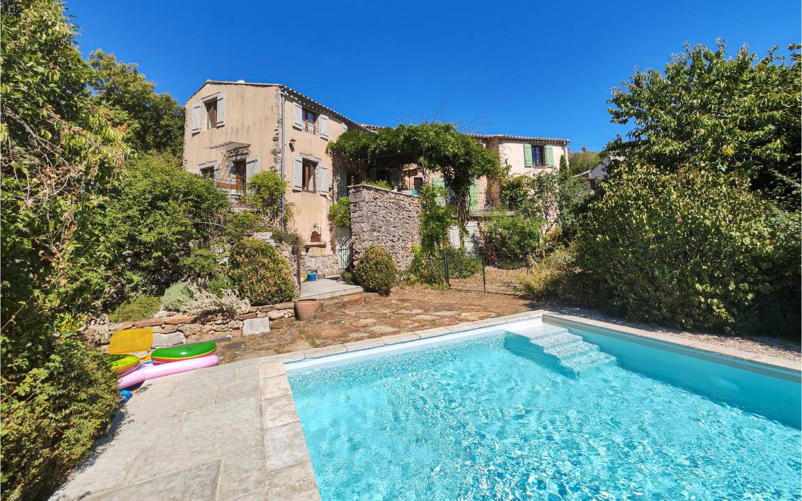 La Vacquerie-et-Saint-Martin-de-Castries House | 180 m² House ∙ 5 bedrooms ∙ 10 guests
