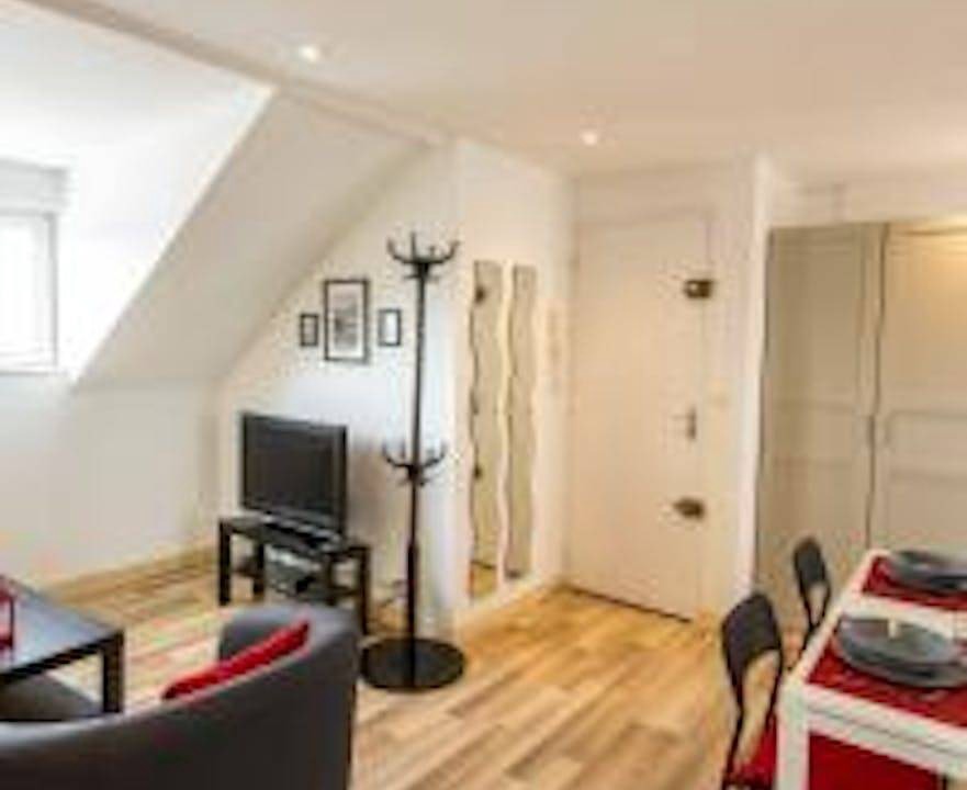Saint-Honore - Jeanne d'Arc Apartment | 35 m² Apartment ∙ 1 bedroom ∙ 4 guests