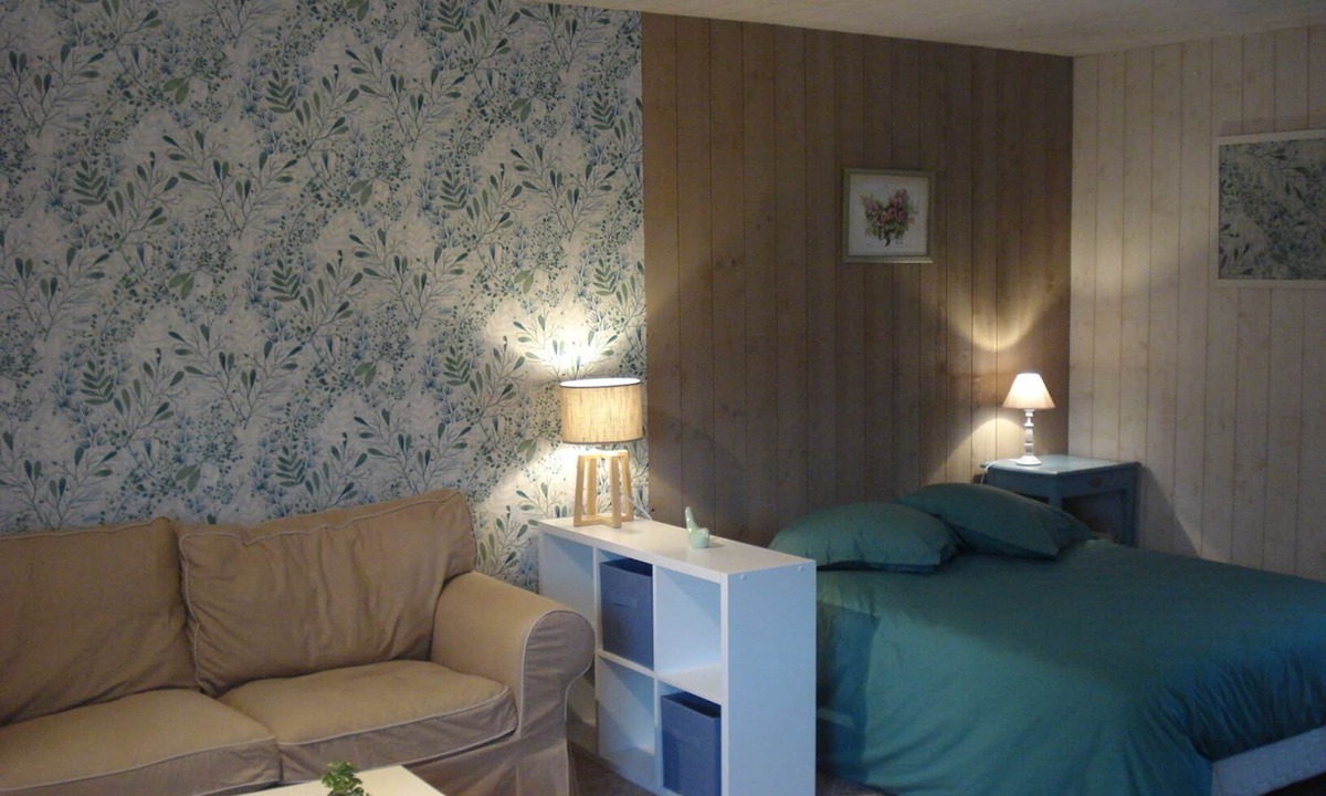 Saint-Sylvestre-de-Cormeilles House | Tara, guest studio in the countryside with kitchenette